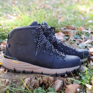 Danner Womens Mountain 60 Insulated Jet 